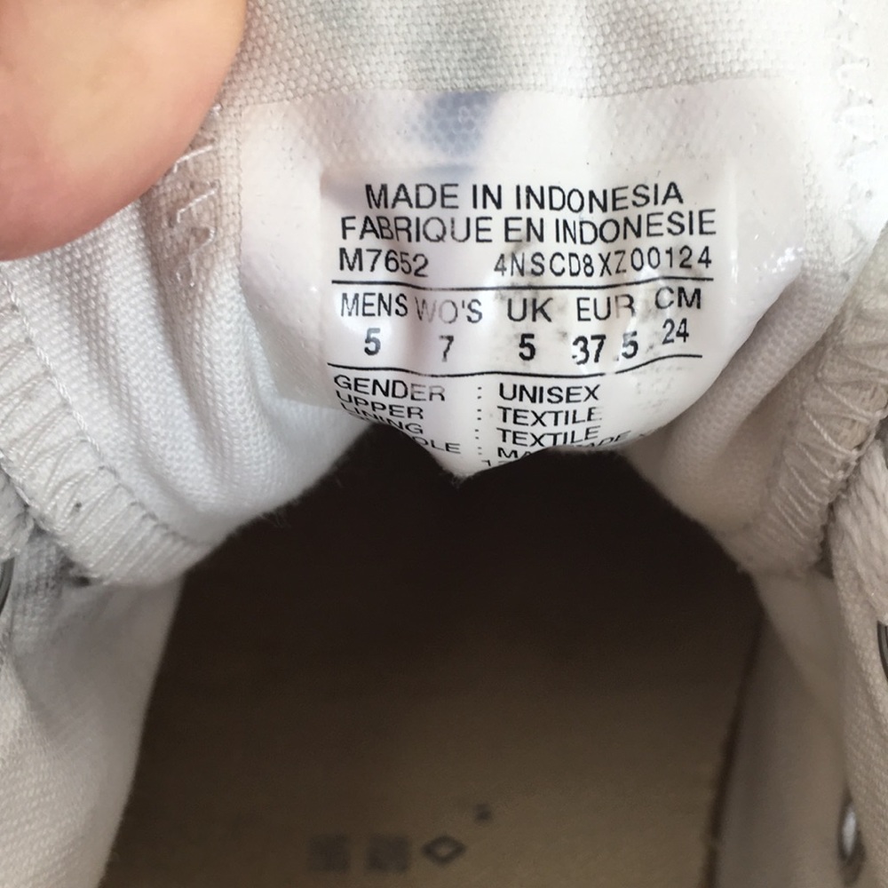 White Converse - Picture 8 of 10